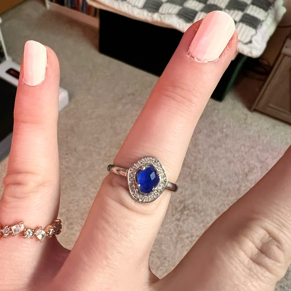 Retro style bomb party size 7 ring!